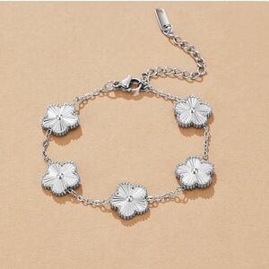 New! Waterproof Stainless Steel Clover style necklace, bracelet & earrings set